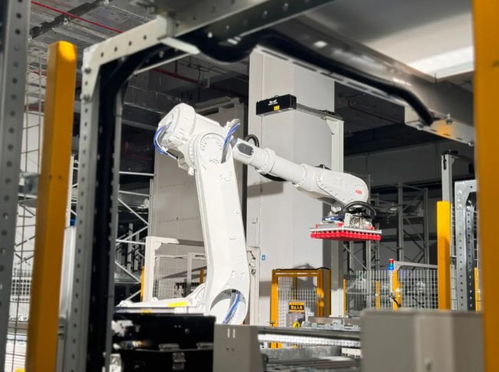 上海醫藥物流無人特藥倉即將投營，機械手臂革新傳統人工揀選模式